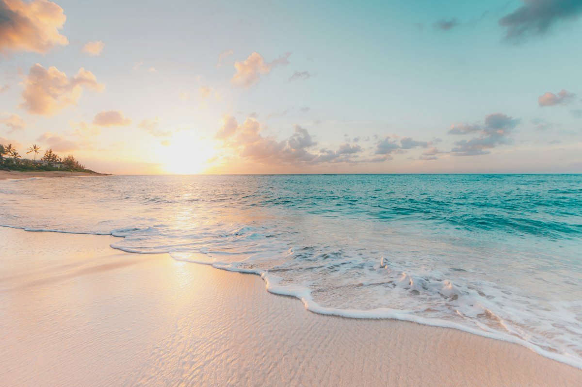 70+ Peaceful Good Night Quotes & Sweet Dreams Messages for Deep Rest