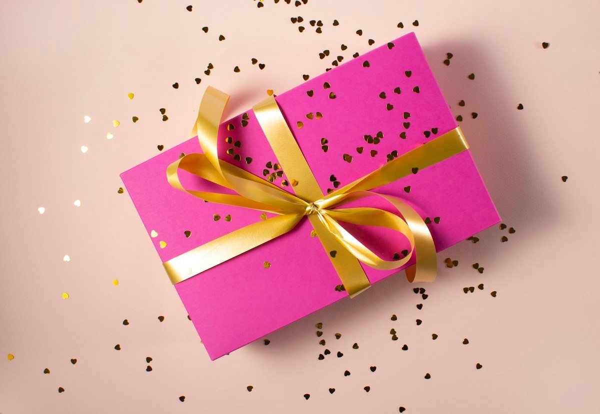 80+ Heartfelt Raksha Bandhan Wishes, Quotes & Emotional Sister-Brother Messages